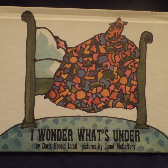 Vintage 1970 I Wonder What's Under H/C Book by Doris Herold Lund - Picture 1 of 4